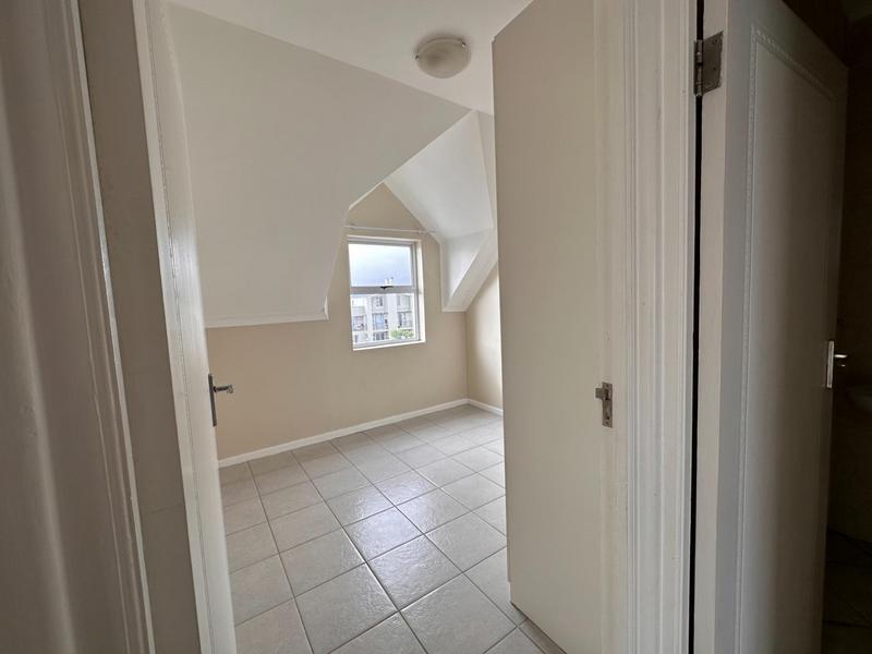 2 Bedroom Property for Sale in Gordons Bay Western Cape